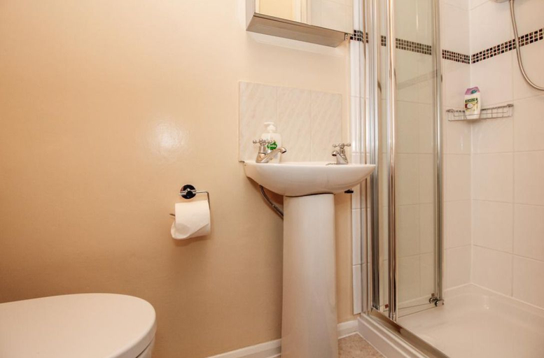 Bathroom 4, Harris Guesthouse, Oxfordshire