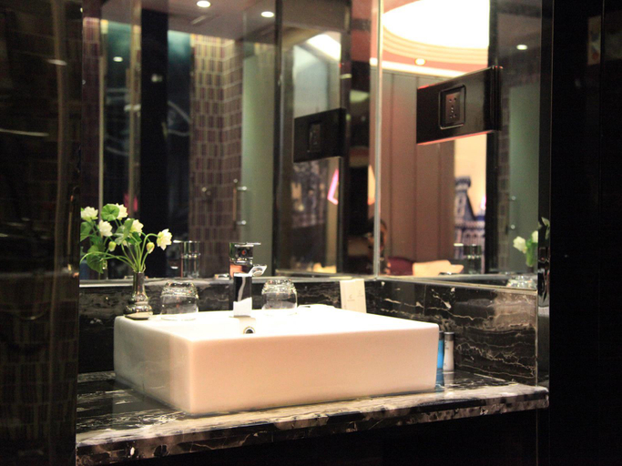Bathroom, Carnival Fashion Hotel, Wuhan