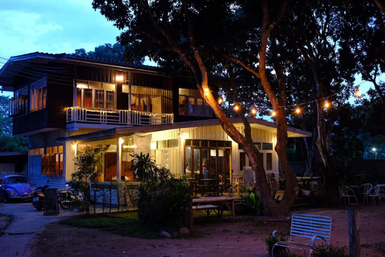 Others 5, Yor Song Hostel, Pai