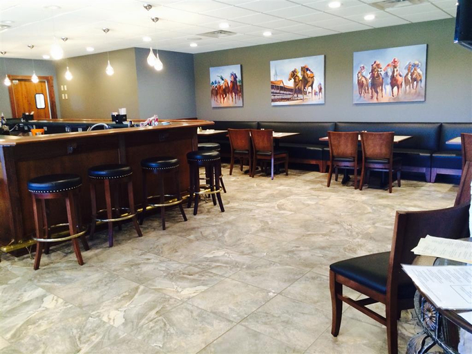 Food & Drinks 5, Quality Inn Austintown-Youngstown West, Mahoning