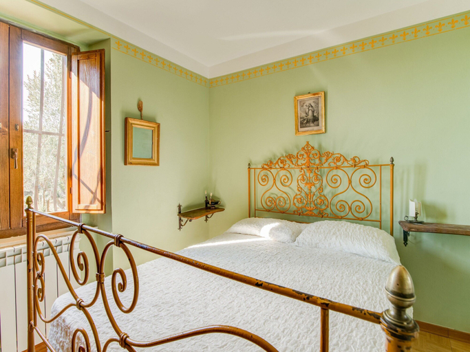Bedroom 4, Villa in Cortona with pool, Arezzo