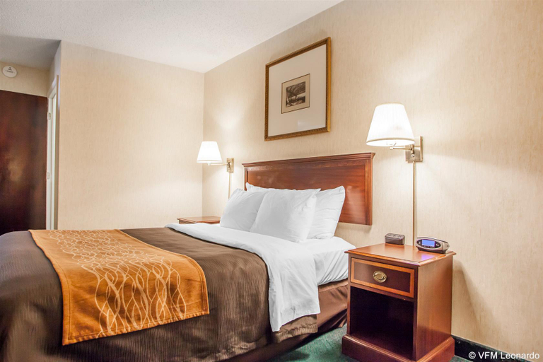 Bedroom 2, Quality Inn near Toms River Corporate Park, Ocean