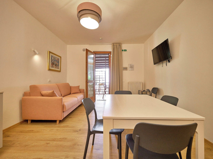 Others 3, Residence Le Rasole, Verona