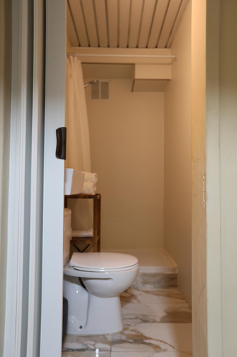 Bathroom 4, V Dinastia Guesthouse, Lisbon