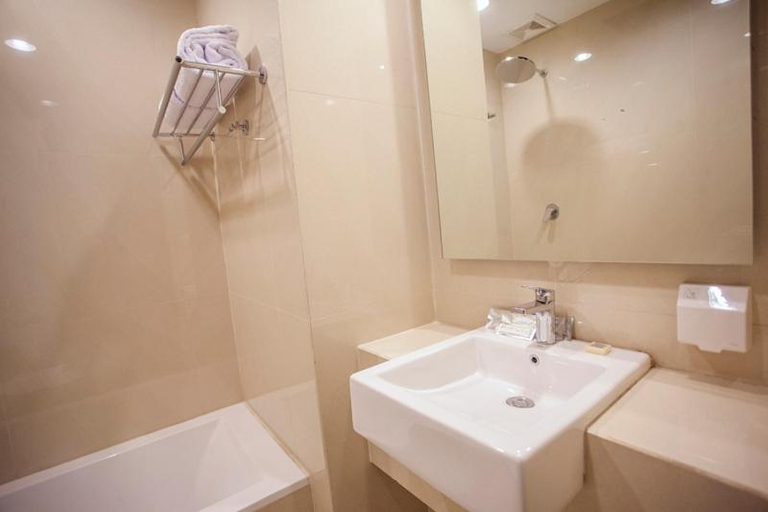 Bathroom 4
