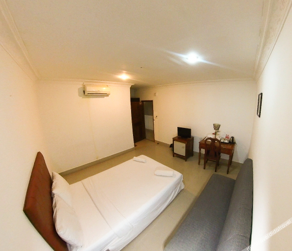 Bedroom 2, The Dubliner Inn, Phnom Penh