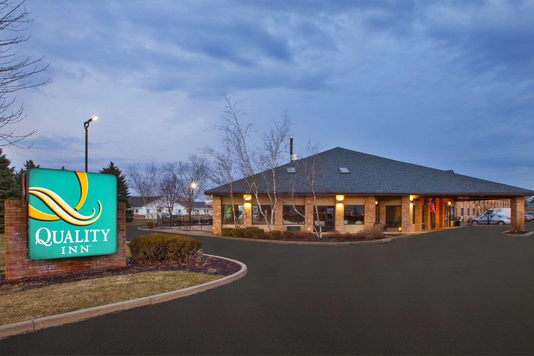 Exterior & Views, Quality Inn Marshall near I-69, Calhoun