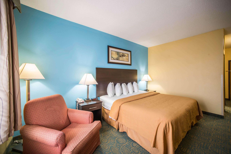 Bedroom 3, Quality Inn Litchfield Route 66, Montgomery