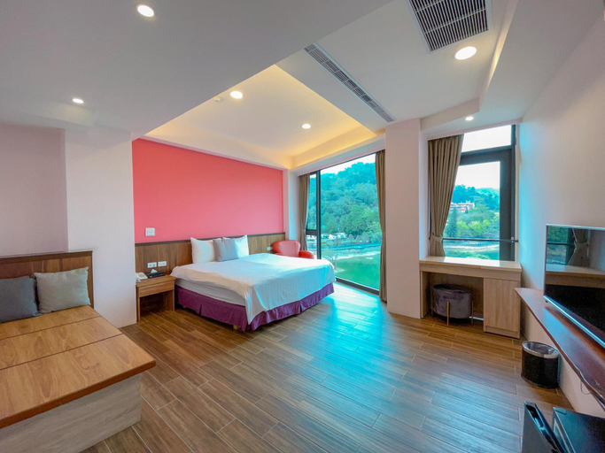 Bedroom 12