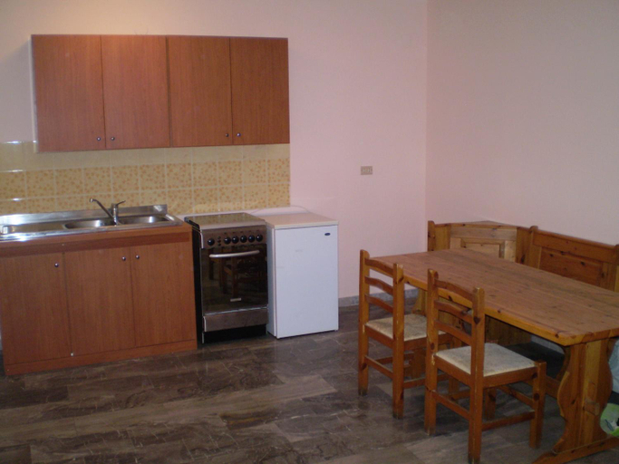 Others 4, Hotel Tania, Cosenza