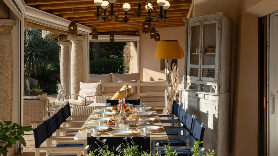 Food & Drinks, VILLA PADULELLA 8&2, Emma Villas, Livorno