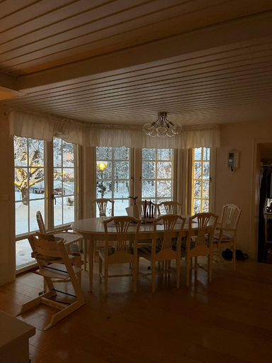 Food & Drinks 5, Charming property with private pool, Sigtuna