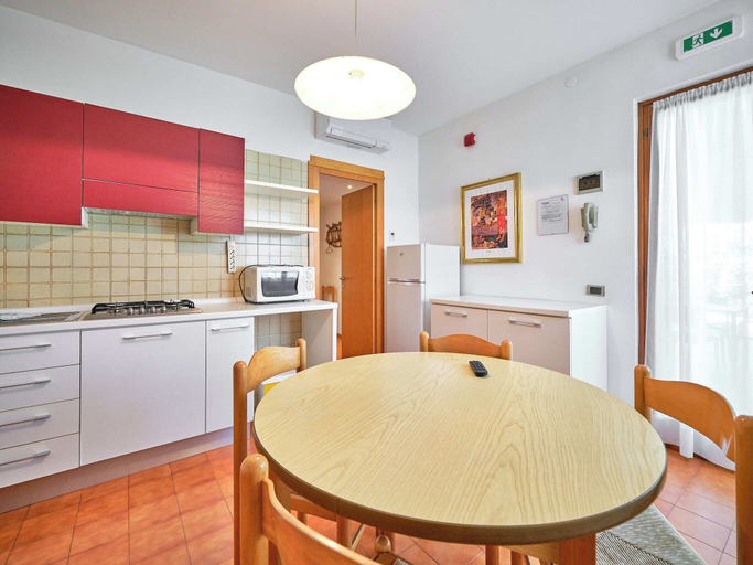 Others 5, Residence Le Rasole, Verona