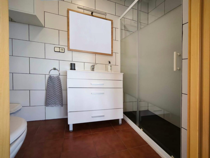 Bathroom 2, Espacio Kybalion, Barcelona