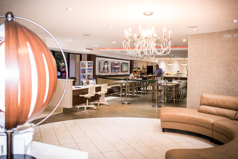 Food & Drinks 5, Quality Inn & Suites By The Parks, Osceola