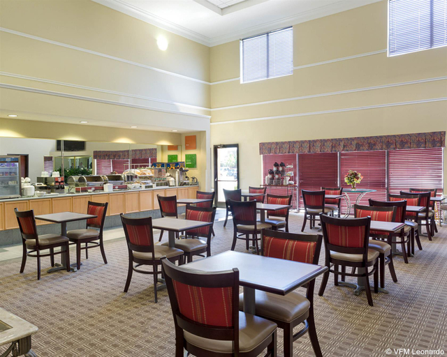 Food & Drinks 5, Comfort Suites La Porte, Houston