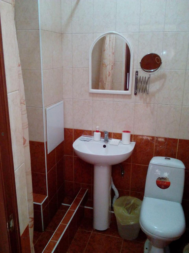 Bathroom 3, Havana Guesthouse, Sochi gorsovet