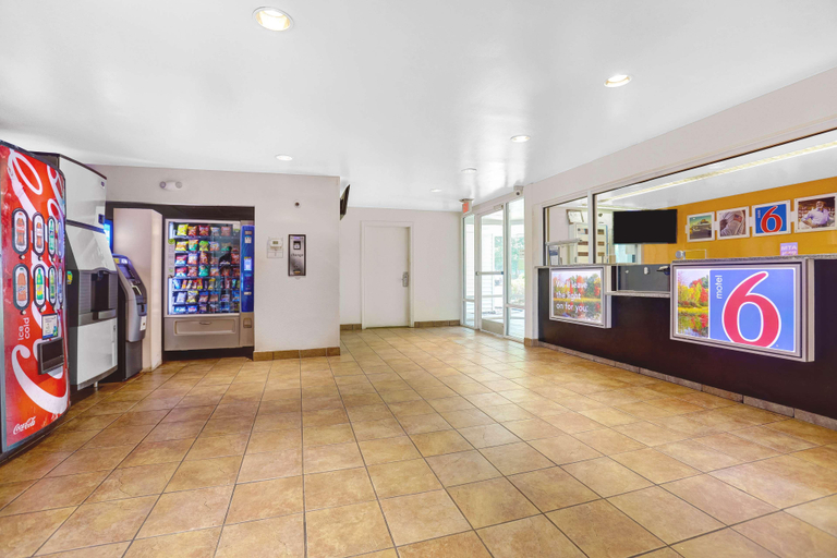 Public Area 2, Motel 6 Raleigh, NC - North, Wake