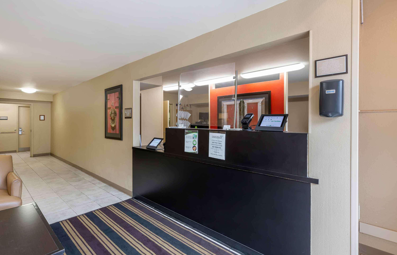 Public Area 3, Suburban Studios Copley Akron West, Summit