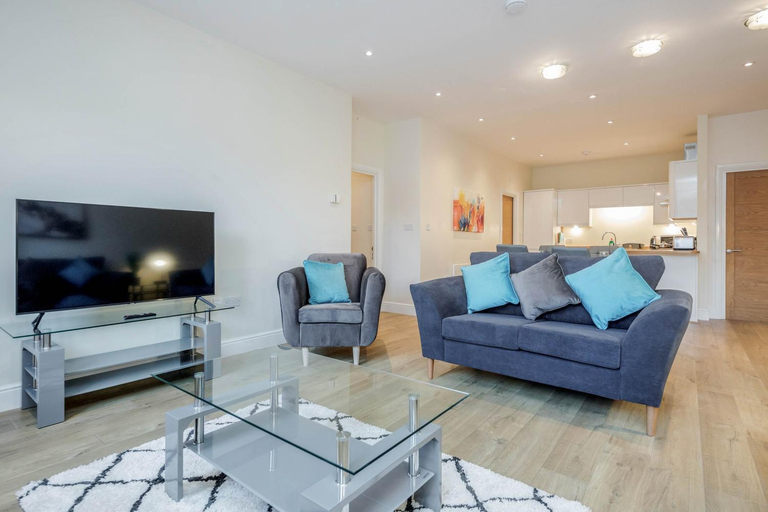 Others 4, 2 Bedroom Apartments in Central Maidenhead, Windsor and Maidenhead