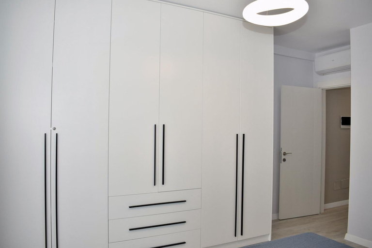 5, White Moon Apartments, Durrësit