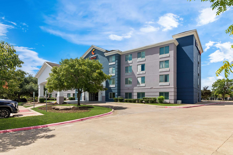Exterior & Views 2, Comfort Suites Austin Airport, Travis