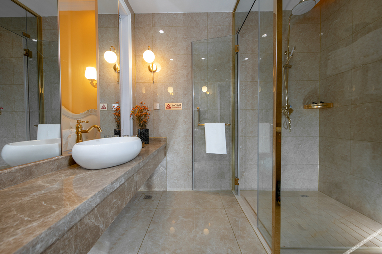 Bathroom 3, Hotel Huangjia (Primeira Filial Dayawan BYD), Huizhou