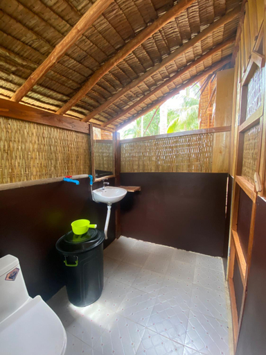 Bathroom 2, Lily's Beach Bungalows, Sihanoukville