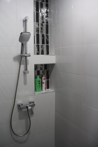 Bathroom 3, Yangyai Garden Hotel, Ko Phangan