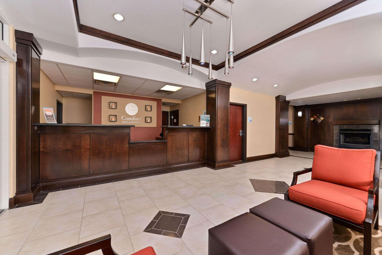 Public Area 2, Comfort Inn & Suites Mexia, Limestone