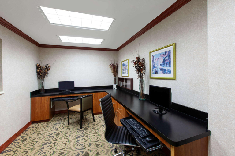 Others 5, Hotel Willowbrook, Houston