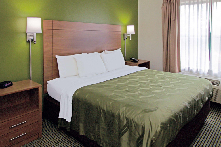 Bedroom 3, Quality Suites Lake Wright - Norfolk Airport, Norfolk