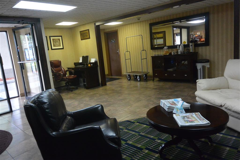 Public Area 2, Quality Inn Austintown-Youngstown West, Mahoning