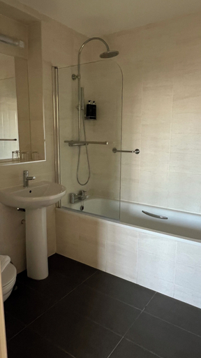 Bathroom 4, The Royal Oak Hotel and Restaurant, Cheshire West and Chester