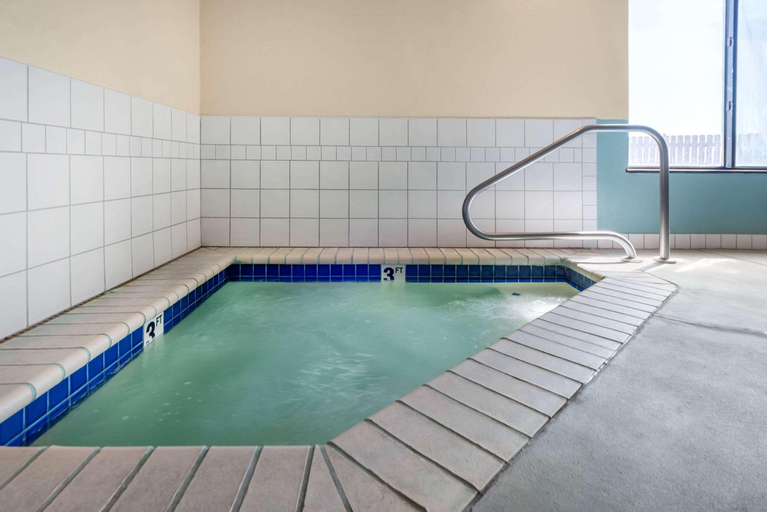 Sport & Beauty 5, Comfort Inn Limon Area, Lincoln