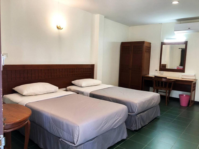 Bedroom 3, Suansin Garden Hotel, Muang Tak