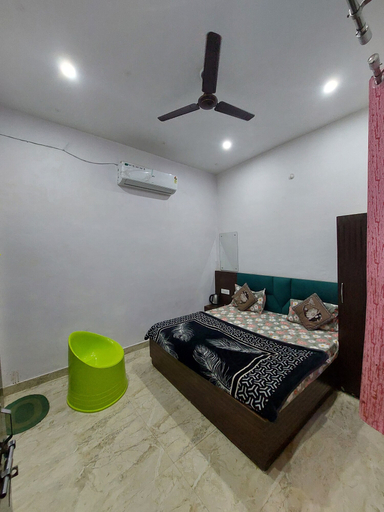 Others 3, Hotel Shree Ram Bhagwan, Tikamgarh