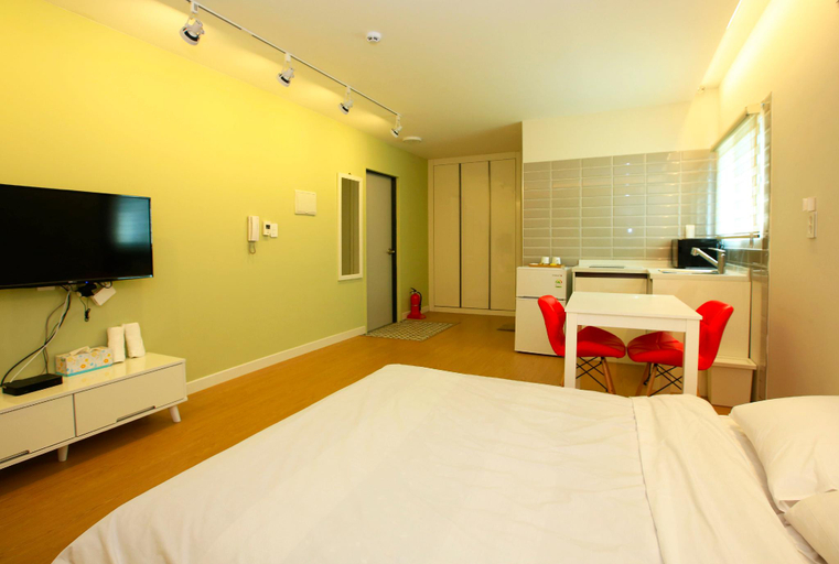Bedroom 2, Jeju Jimian Pension, Jeju