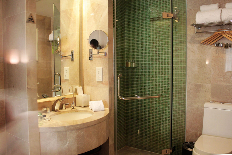 Bathroom 3, Poly Hotel, Wuhan