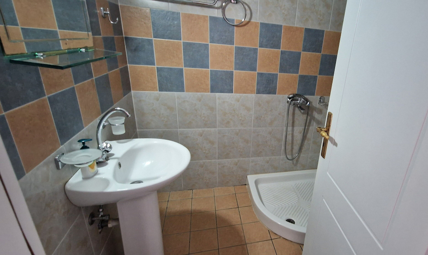 Bathroom 3, Pantheon Apartments & Studios, North Aegean