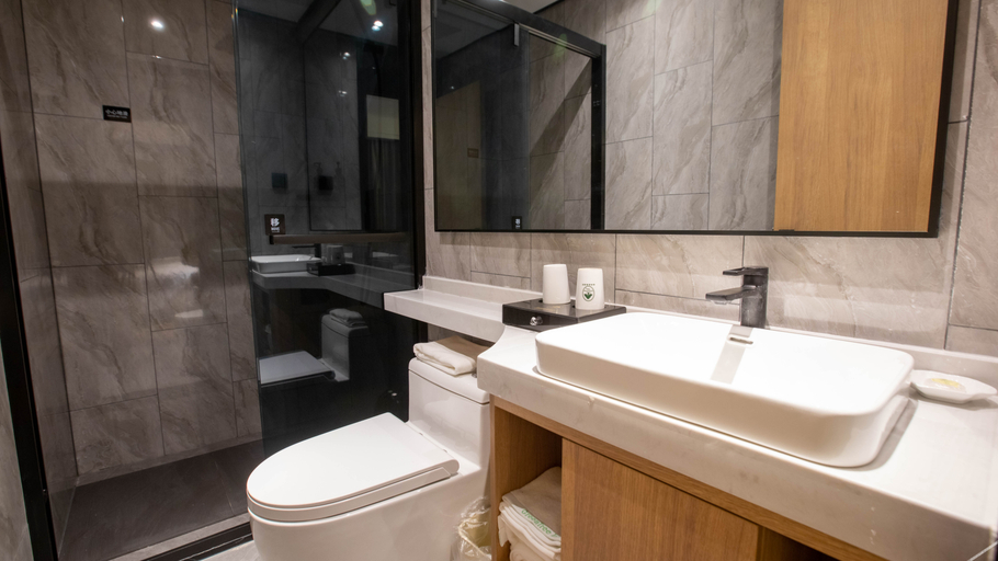 Bathroom 3, Green Tree Inn Changzhou Wujin District Caoqiao Industrial Park, Changzhou