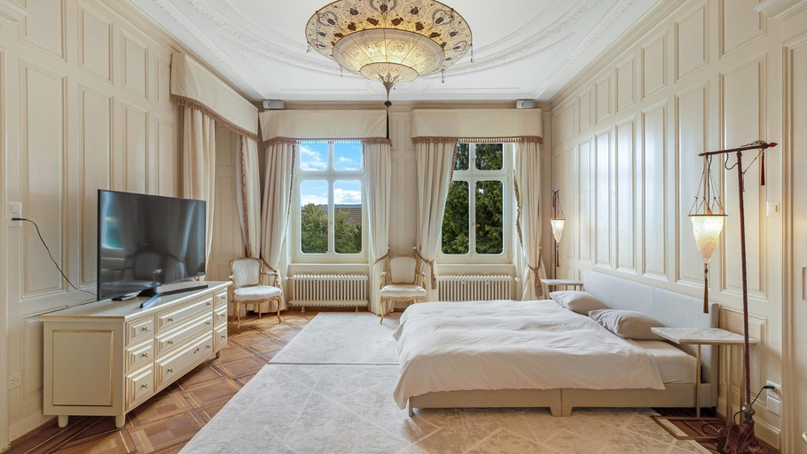 Bedroom, Private Villa in Central Zurich, Zürich