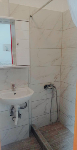 Bathroom 3, Kandilari Apartments, Thessaly