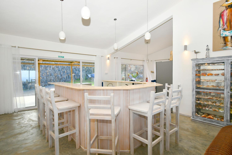 Kitchen 4, Zi Limon
