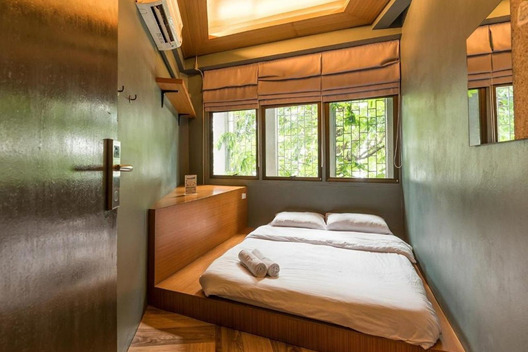Bedroom 25