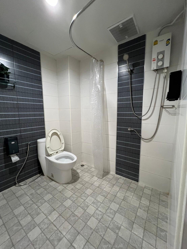 Bathroom 8