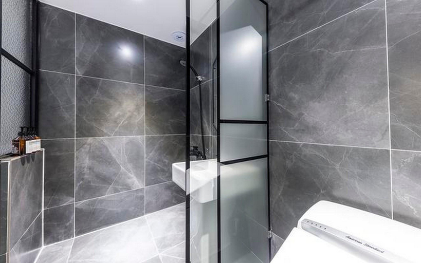 Bathroom 5, Incheon Yonghyeondong Number 25, Nam