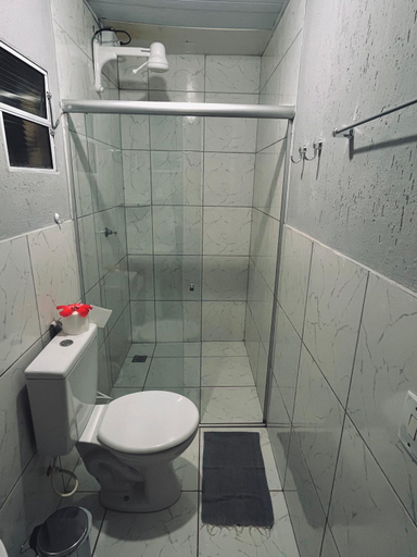 Bathroom 13