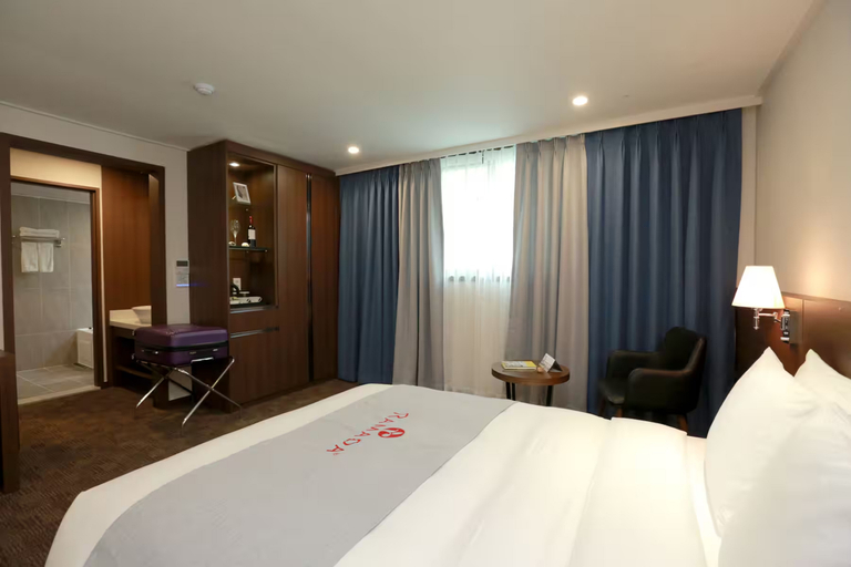 Bedroom 4, Ramada by Wyndham Gangwon Taebaek, Taebaek