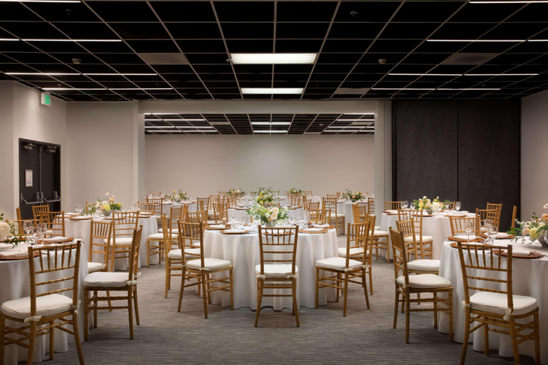 Food & Drinks 5, BEI San Francisco, Trademark Collection by Wyndham, San Francisco